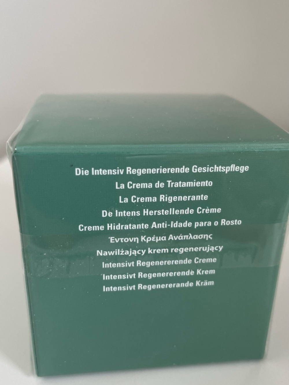 La Mer  the Moisturizing Cream
New and sealed 
15ml - Picture 3 of 4